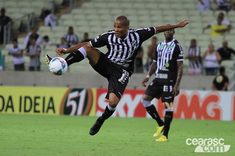 [12-11] Ceará 2 x 1 Avaí - 02 - 4