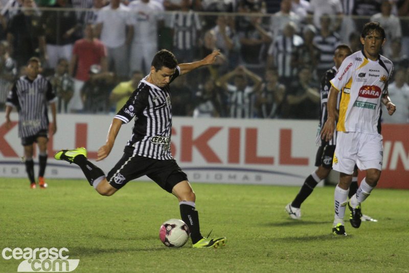 [06-07] Ceara 2 x 2 Criciuma-02 - 22