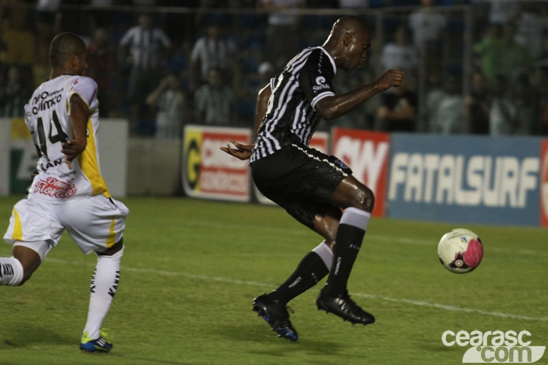 [06-07] Ceara 2 x 2 Criciuma-02-02 - 5