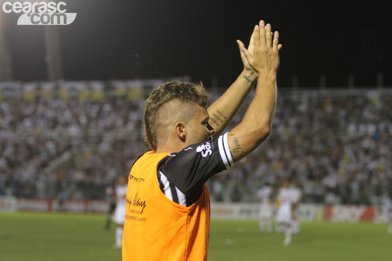 [06-07] Ceara 2 x 2 Criciuma-02-02 - 13