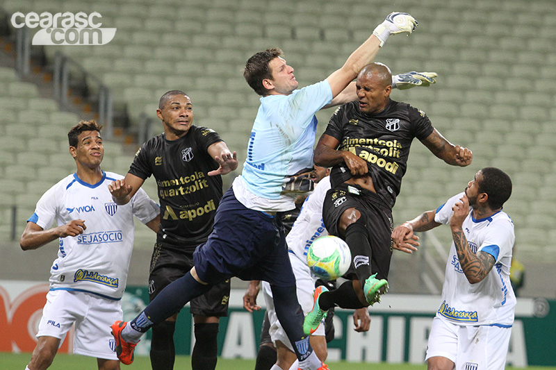 [19-09] Ceará 2 x 2 Avaí-2 - 15