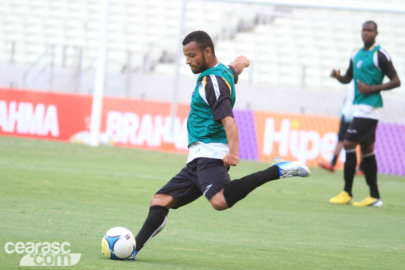 [17-01] Treino coletivo -  Castelão - 10