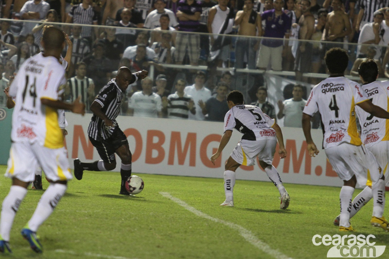 [06-07] Ceara 2 x 2 Criciuma-02-02 - 17