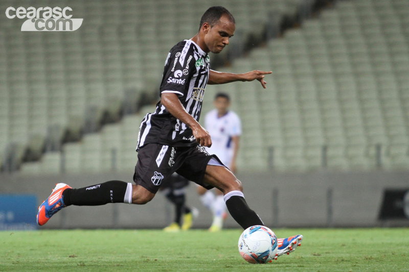 [25-04] Ceará x Tiradentes - 12