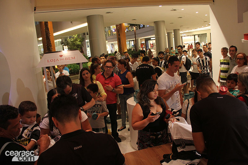 [18-11] Loja do Bem - Noite de Autógrafos - 28