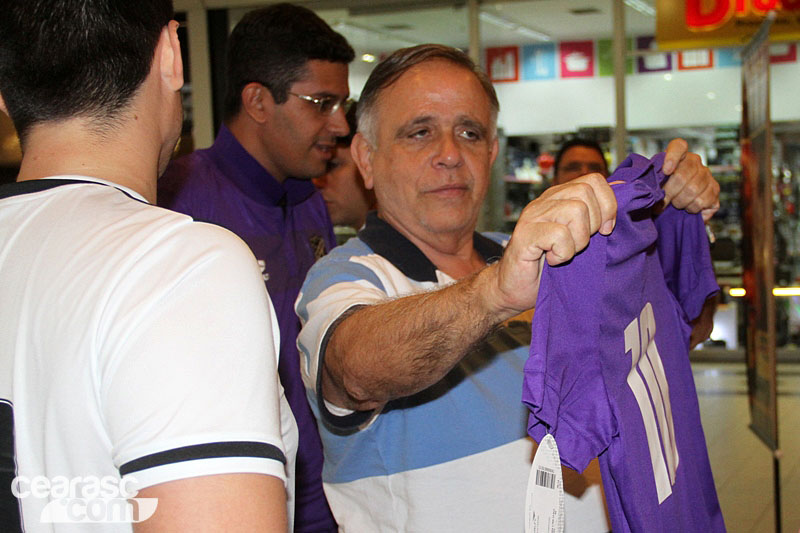 [24-10] Lançamento do novo uniforme do Vozão - 35