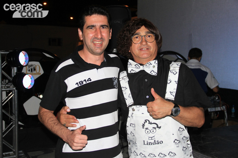 [17-01] Na concentração, jogadores receberam a visita de humorista2 - 13