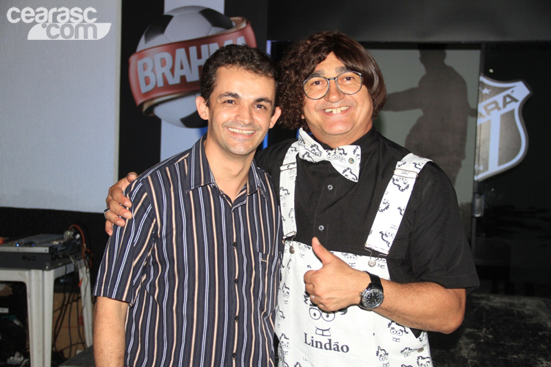 [17-01] Na concentração, jogadores receberam a visita de humorista2 - 17