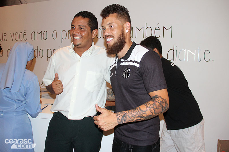 [18-11] Loja do Bem - Noite de Autógrafos - 75