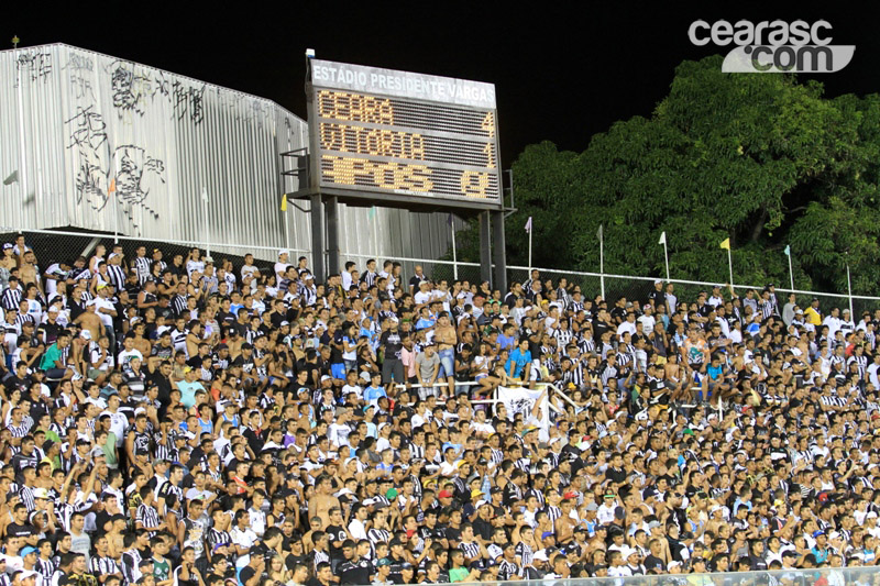 [28-02] Ceará 5 x 1 Vitória - Torcida - 26