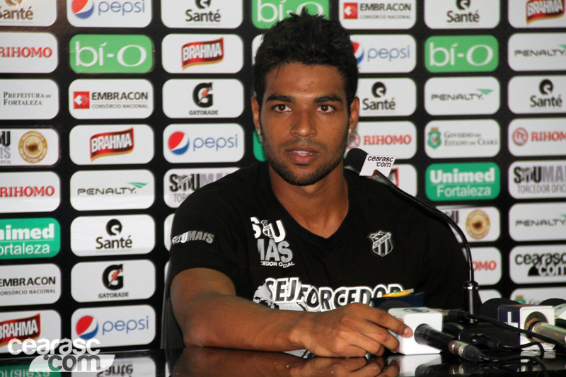 [27-05] Apresentação de Mineiro, Alan Pinheiro e Renan Luís - 1