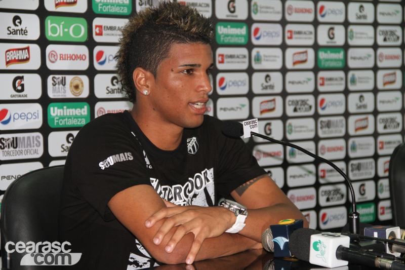 [27-05] Apresentação de Mineiro, Alan Pinheiro e Renan Luís - 5