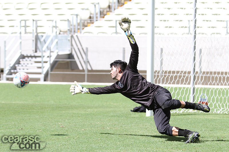 [11-07] Manhã de treino coletivo no estádio Castelão - 11