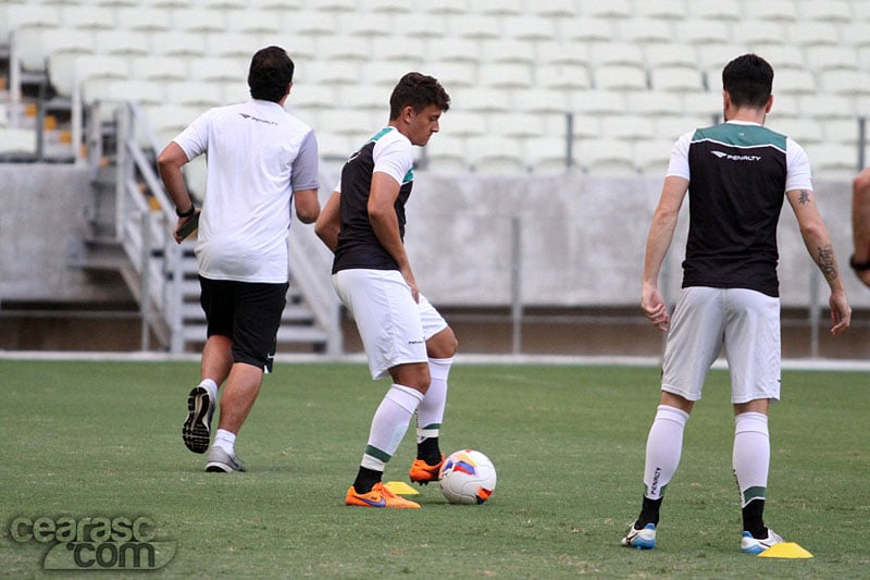 [06-08] Treino tático - Castelão - 1