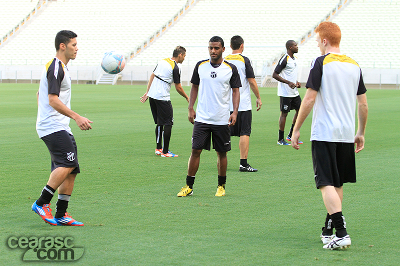 [19-08] Treino coletivo - Castelão - 5