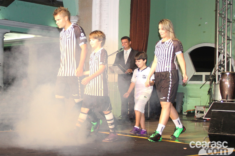 [02-06] Lançamento do Uniforme Penalty 2012 - 16