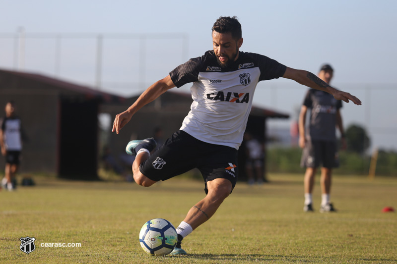 [15-11-2018] Treino Tecnico Tatico - CT do Vitória - 19