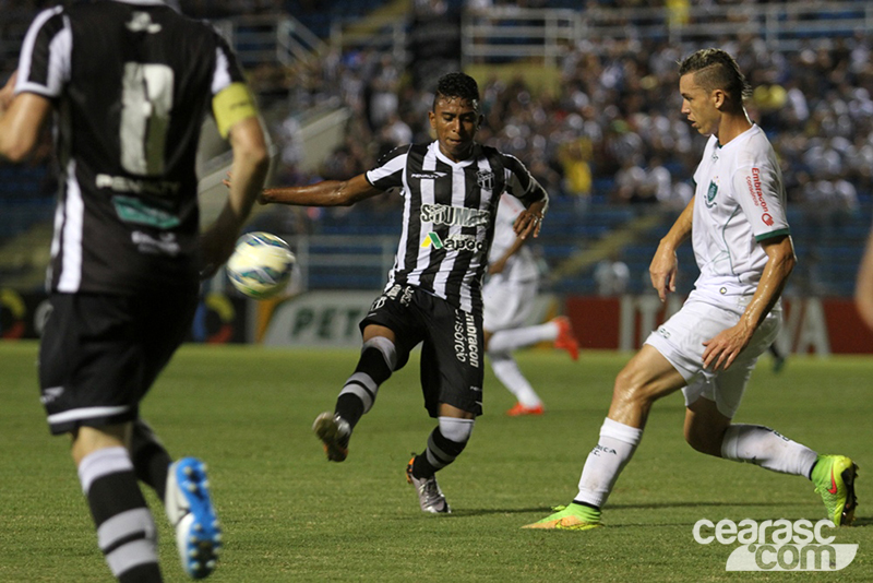 [20-05] Ceará 3 x 0 América-MG - 13