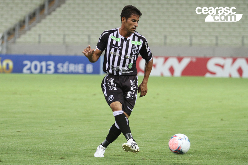 [13-07] Ceará 4 x 1 ASA - 14