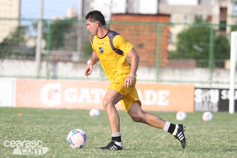 [04-03] Reapresentação + Treino técnico - 11