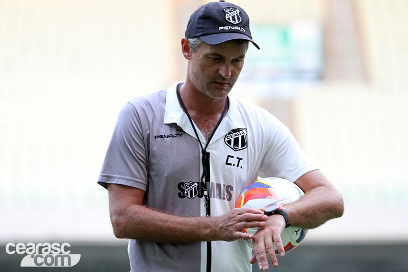 [25-11] Treino coletivo - Castelão - 14