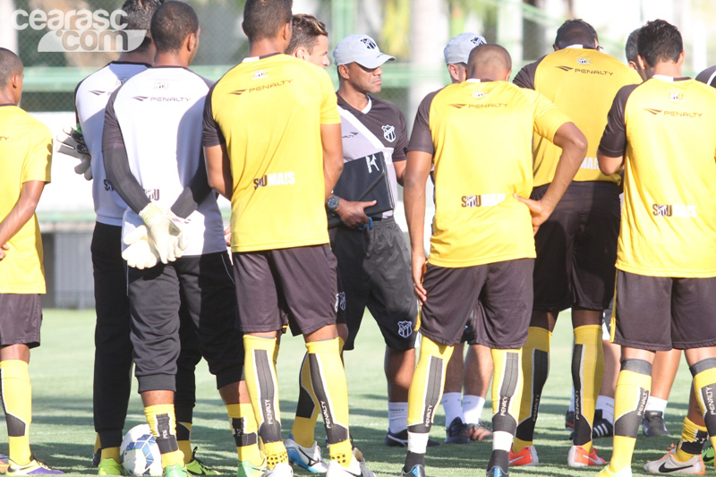 [11-08] Treino técnico + tático - 4