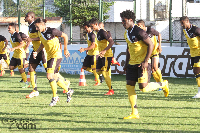 [11-08] Treino técnico + tático - 6