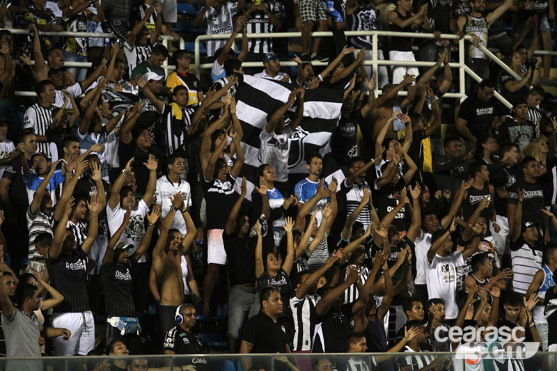 [10-03] Ceará 1 x 0 Ríver - 03 - 30