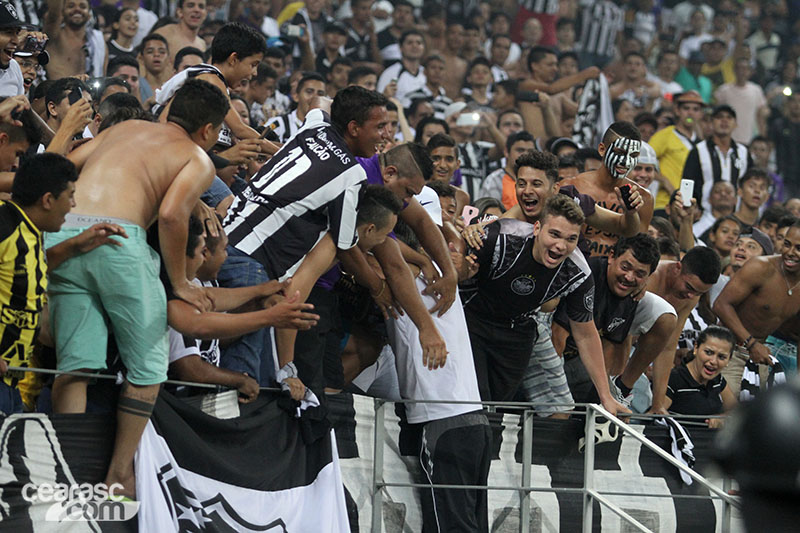 [28-11] Ceará 1 x 0 Macaé - Torcida - 61