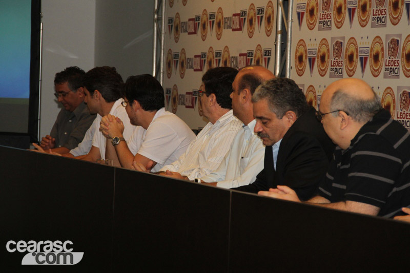 [05-04] Movimento por um futebol melhor - Entrevista coletiva - 11