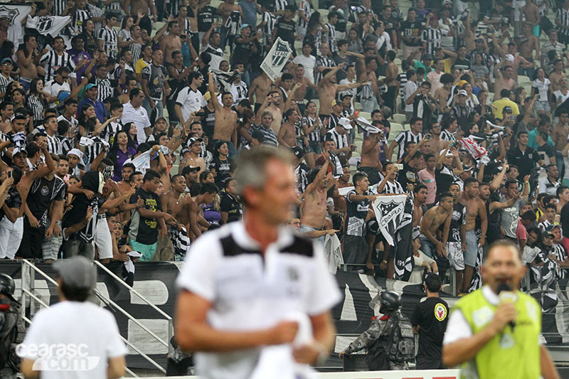[28-11] Ceará 1 x 0 Macaé - Torcida - 65