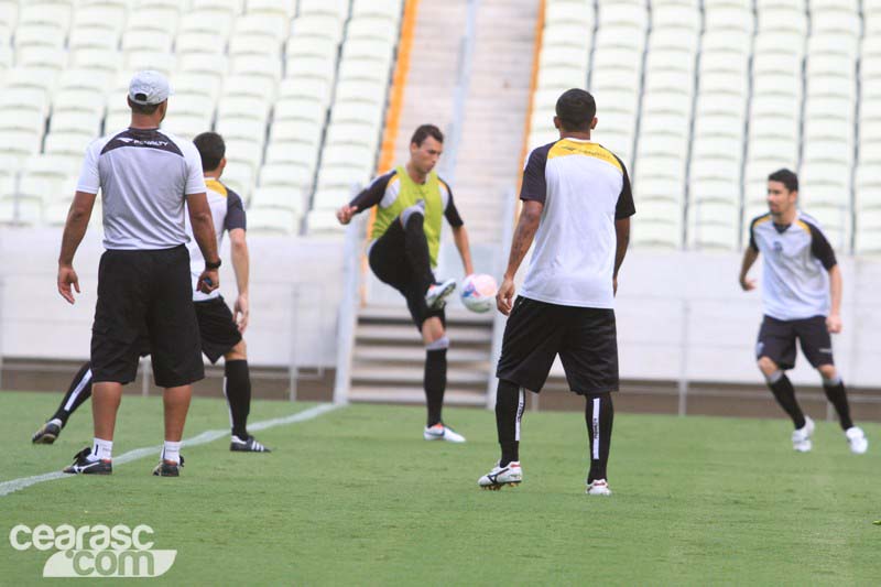 [27-11] Treino tático - Arena Castelão - 4