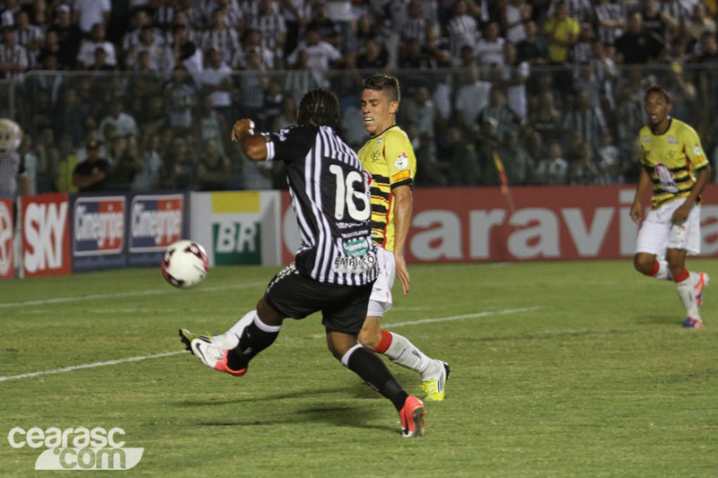 [24-08] Ceará 1 x 3 Vitória - 11