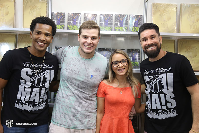 [18-04-2017] XII Bienal Internacional do Livro Part. 1 - 16