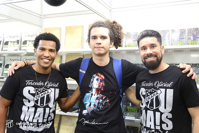 [18-04-2017] XII Bienal Internacional do Livro Part. 1 - 24