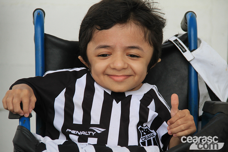 [29-11] Luiz Guilherme visita elenco do Vovô - 2