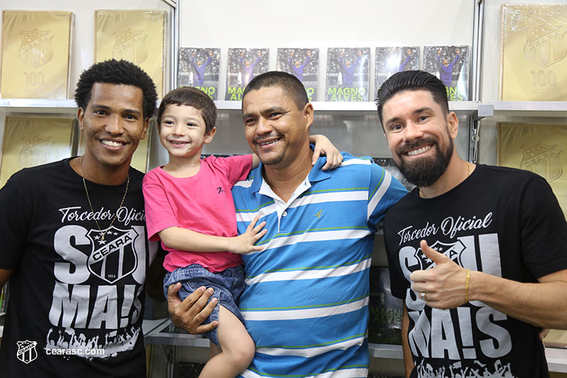 [18-04-2017] XII Bienal Internacional do Livro Part. 1 - 30