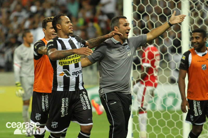 [13-08] Ceará 3 x 1 Internacional - 31