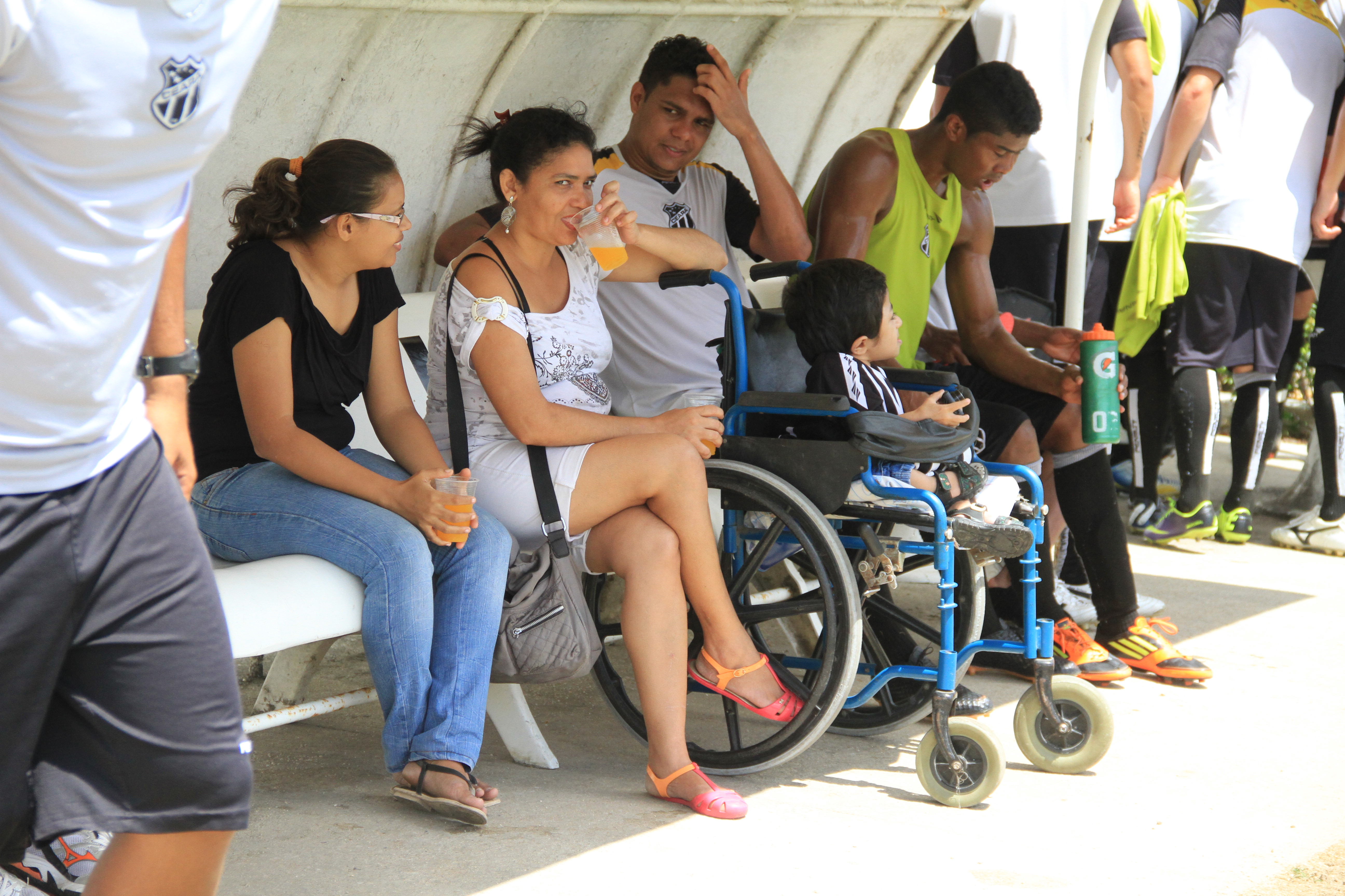 [29-11] Luiz Guilherme visita elenco do Vovô - 7