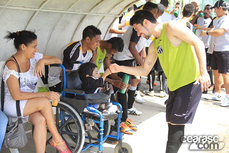 [29-11] Luiz Guilherme visita elenco do Vovô - 9