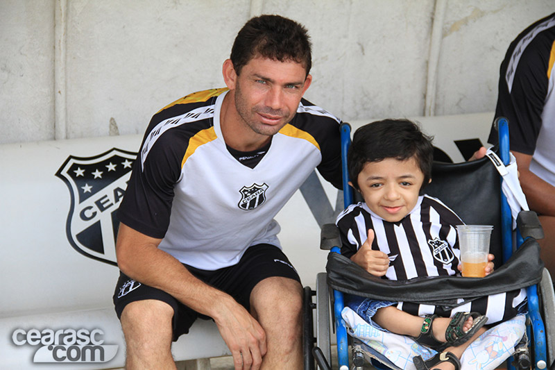 [29-11] Luiz Guilherme visita elenco do Vovô - 12