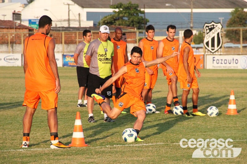 [05-10] Treino de Finalizações - 3