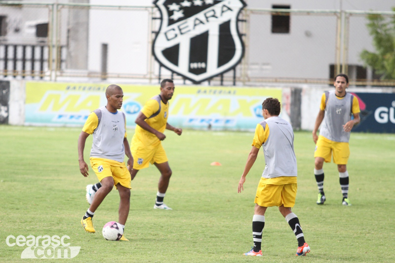 [26-08] Treino físico-técnico - 12