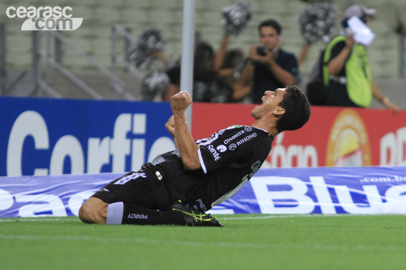 [08-10] Ceará 5 x 3 Bragantino - 16