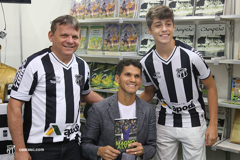 [19-04-2017] XII Bienal Internacional do Livro - 13