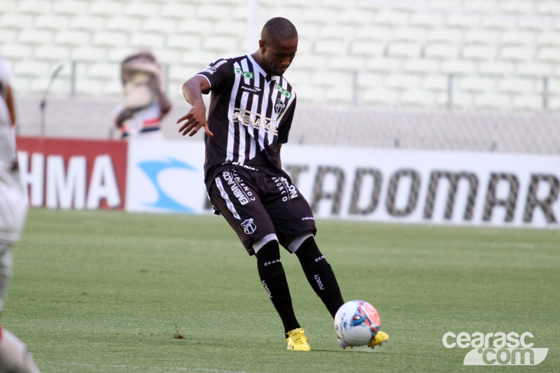 [07-04] Ferroviário 0 X 2 Ceará - 01 - 6