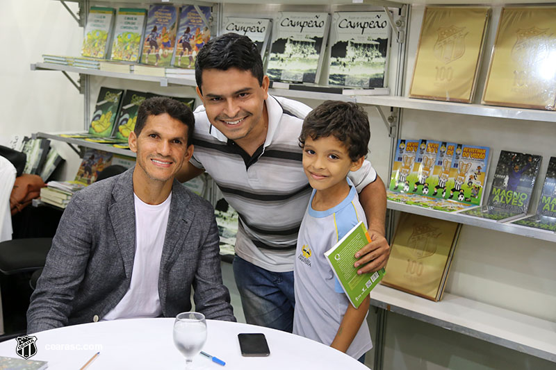 [19-04-2017] XII Bienal Internacional do Livro - 28