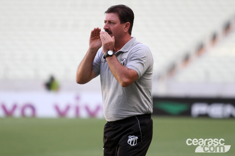 [07-04] Ferroviário 0 X 2 Ceará - 01 - 8