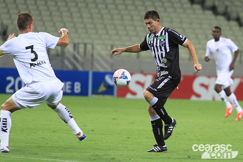 [08-10] Ceará 5 x 3 Bragantino - 02 - 9