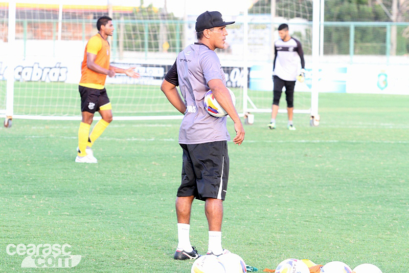 [13-02] Reapresentação + treino técnico - 1